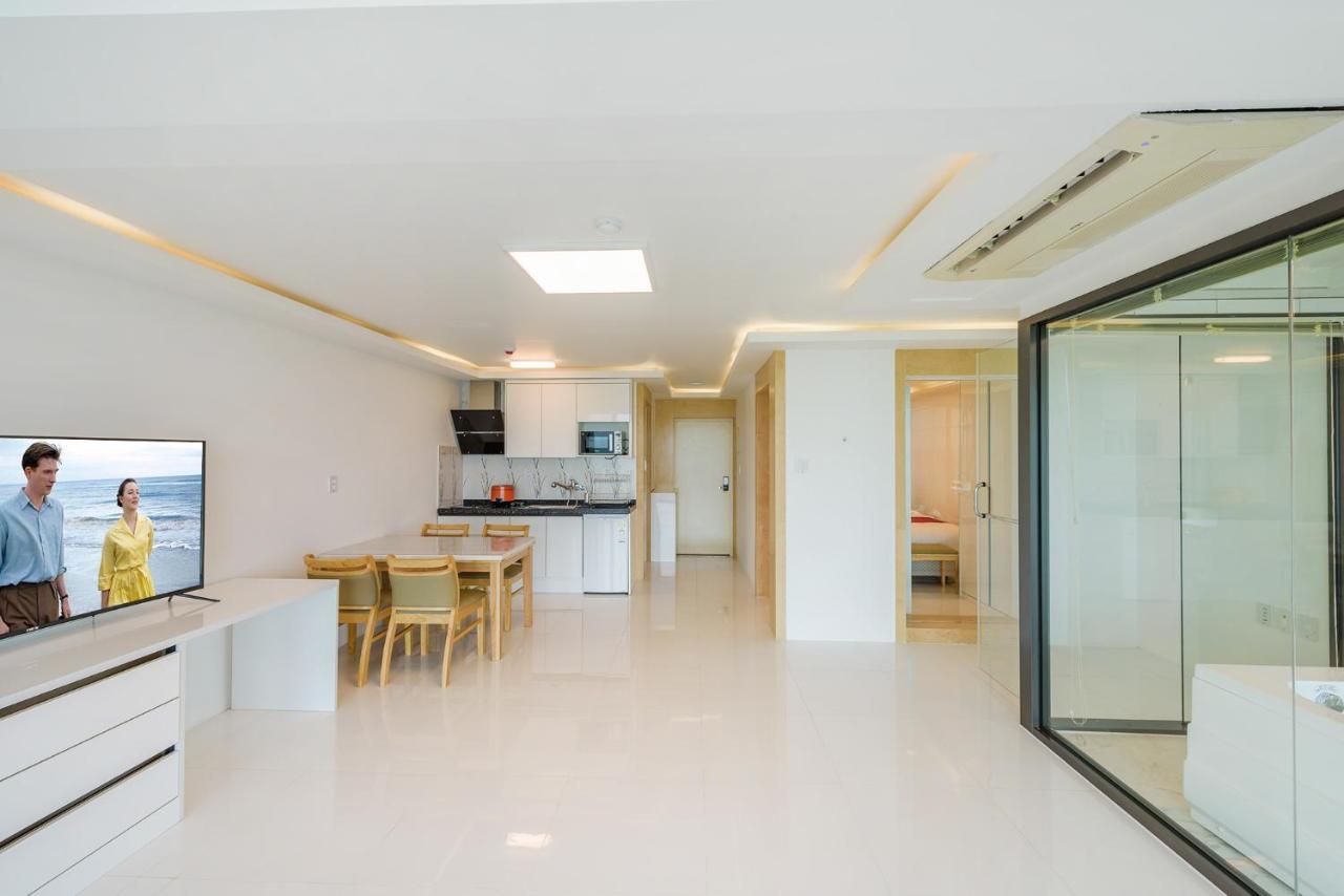 Castle Pool Resort Jeju Ngoại thất bức ảnh